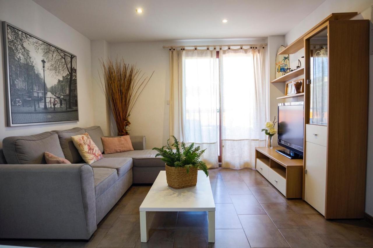 Apartamento A 50 Metros De La Playa, Luminoso Y Acogedor Олива Экстерьер фото