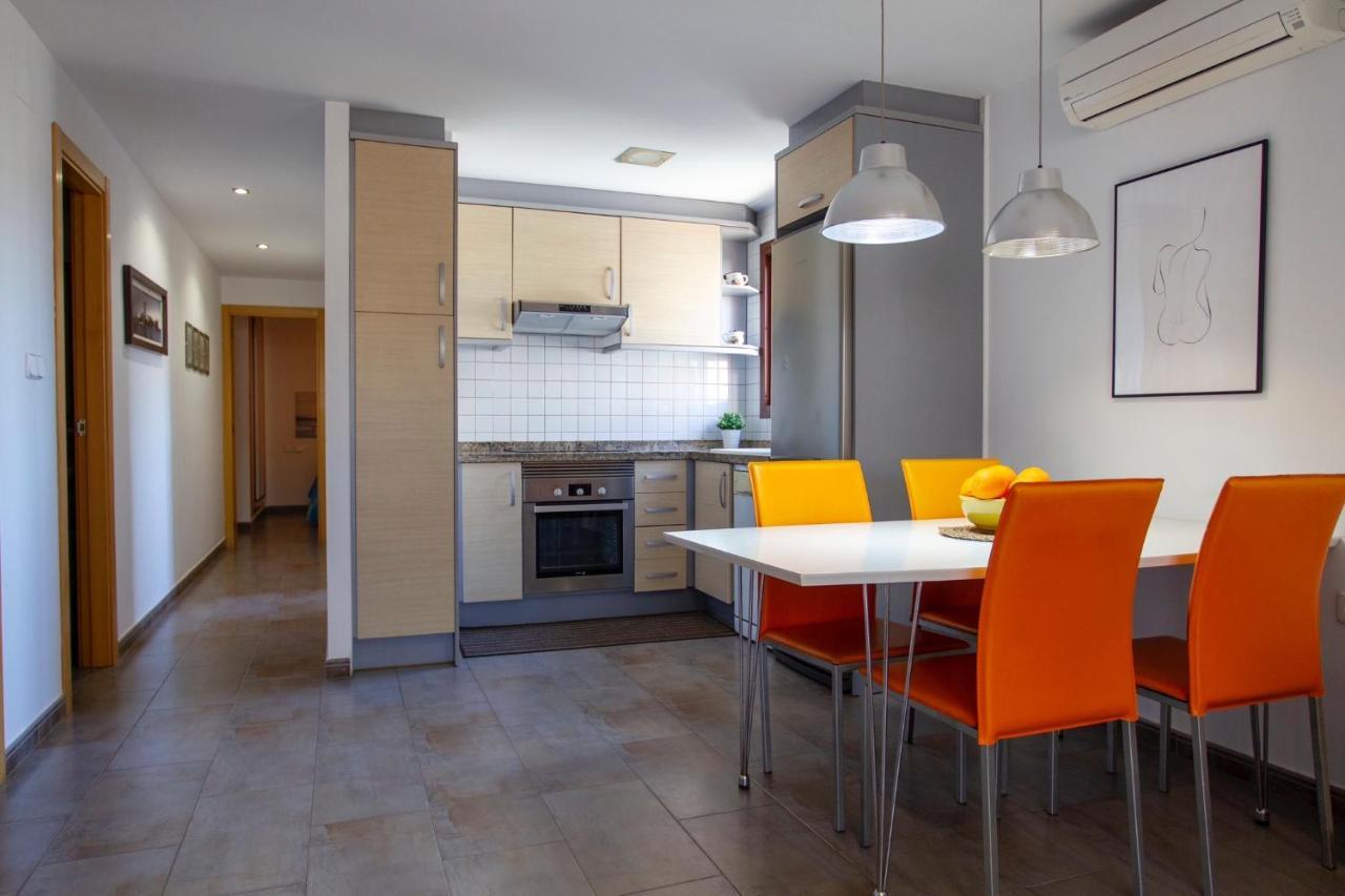 Apartamento A 50 Metros De La Playa, Luminoso Y Acogedor Олива Экстерьер фото