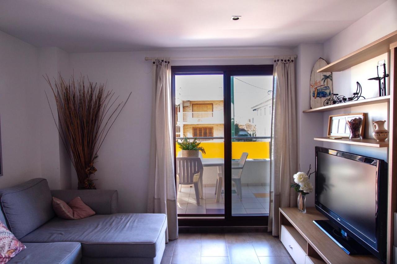 Apartamento A 50 Metros De La Playa, Luminoso Y Acogedor Олива Экстерьер фото
