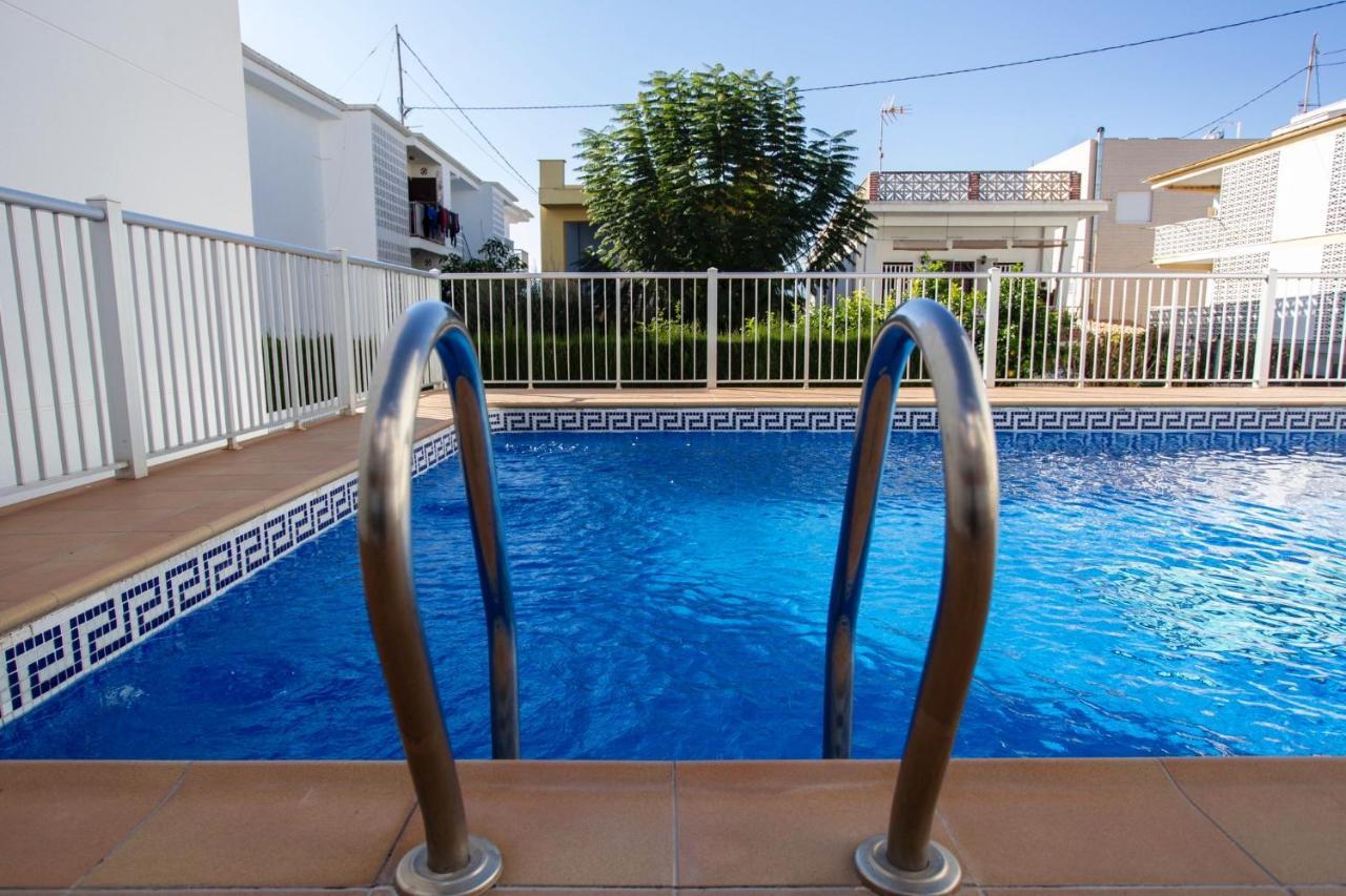Apartamento A 50 Metros De La Playa, Luminoso Y Acogedor Олива Экстерьер фото